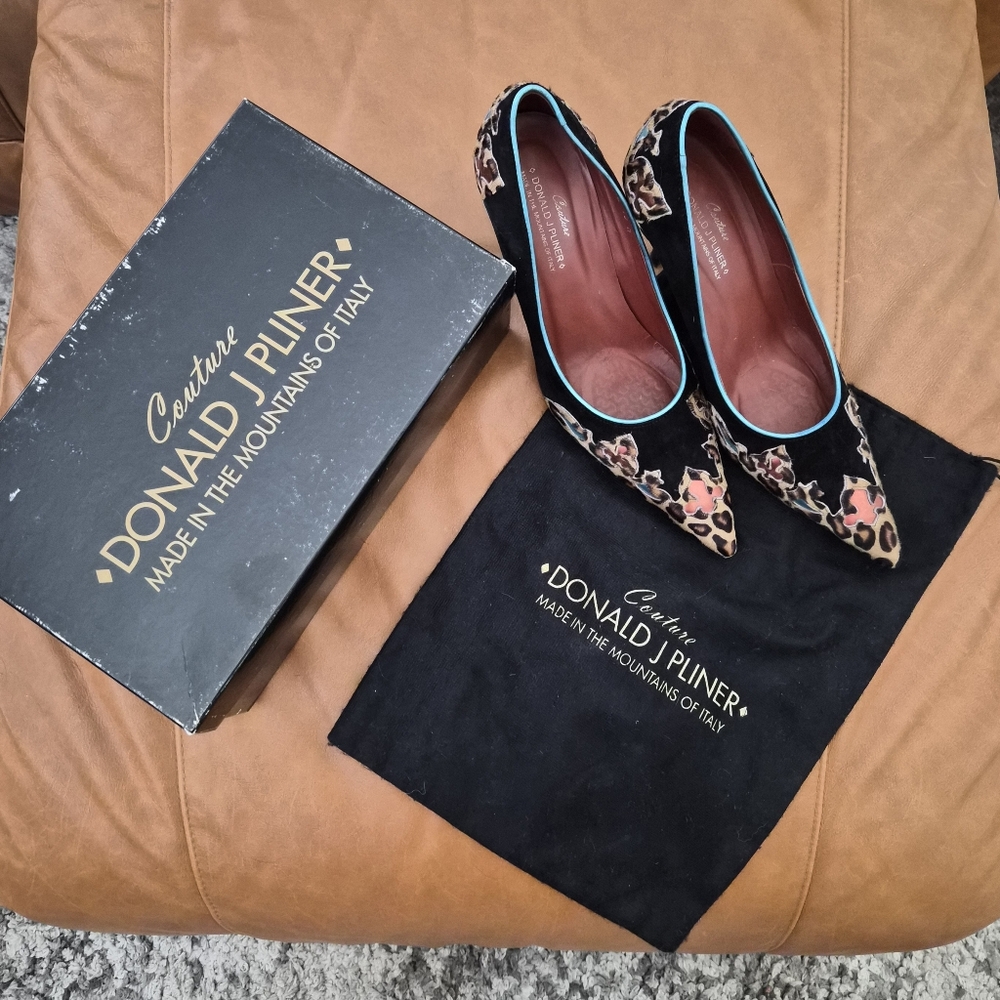 Donald J. Pliner Couture Coyate Black/Sand Pumps